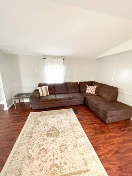 Centrally Located 3 Bedroom Уэст-Монро Экстерьер фото